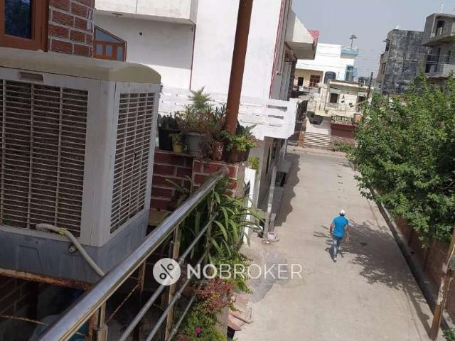 Flat for sale in Najafgarh, Delhi