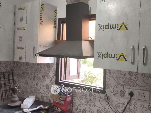Flat for sale in West Delhi, Deri