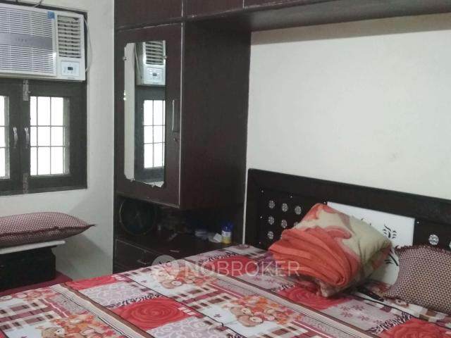 Flat for sale in North West Delhi, Deri