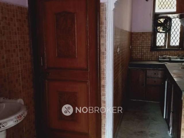 Flat for sale in West Delhi, Deri