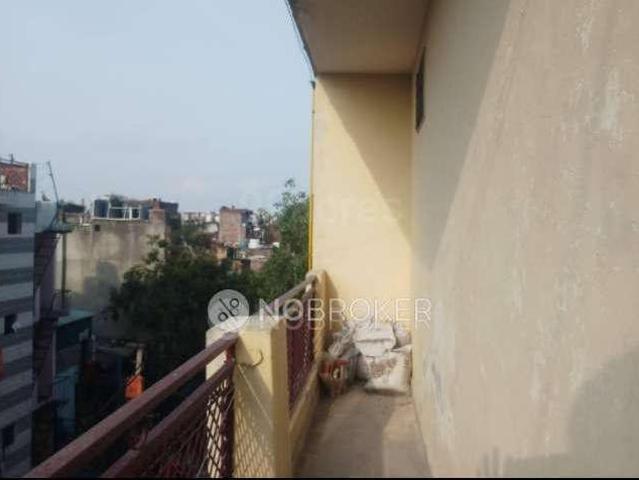 Flat for sale in Vivek Vihar, Delhi