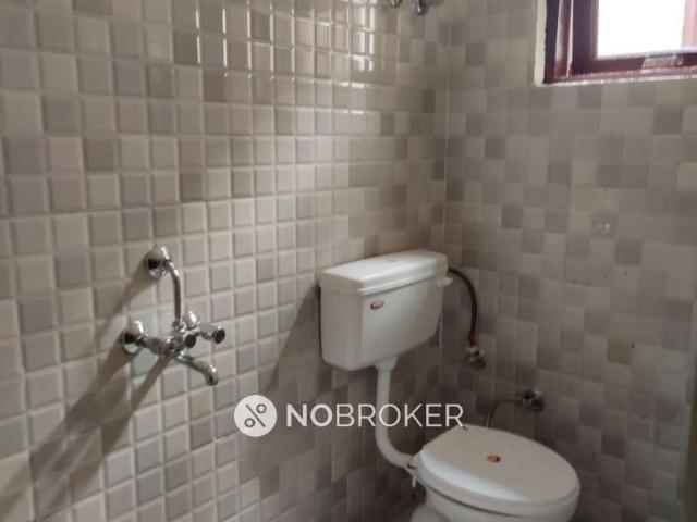 Flat for rent in South Delhi, Deri