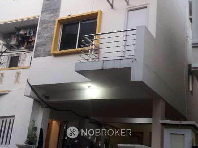 Flat for rent in Ranga Reddy, Narsingi