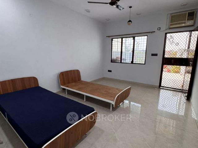 Flat for rent in Deri