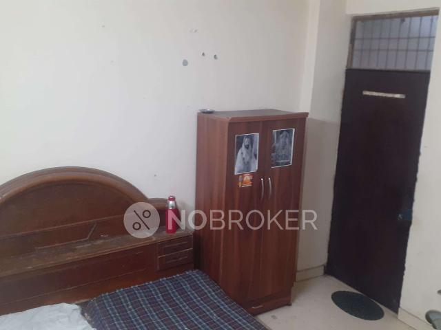 Flat for rent in South Delhi, Deri