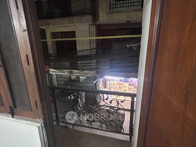 Flat for rent in South Delhi, Deri