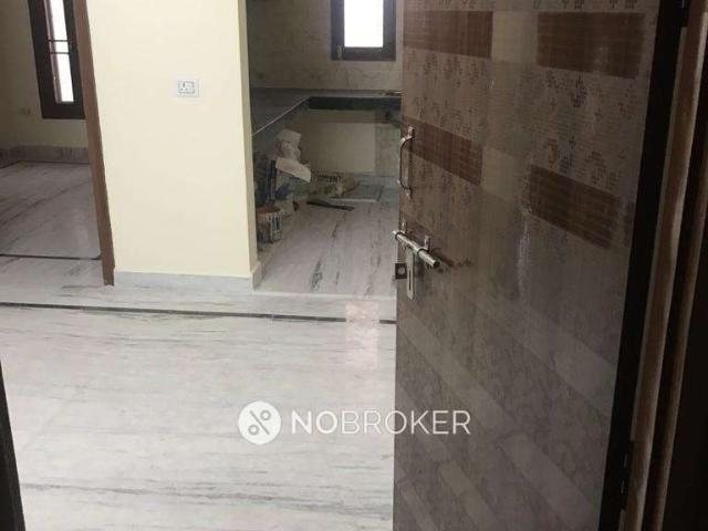 Flat for rent in East Delhi, Deri