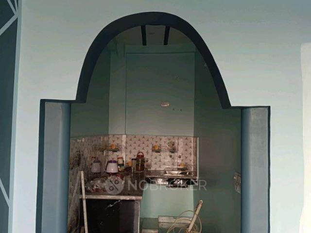 Flat for rent in Nai Basti