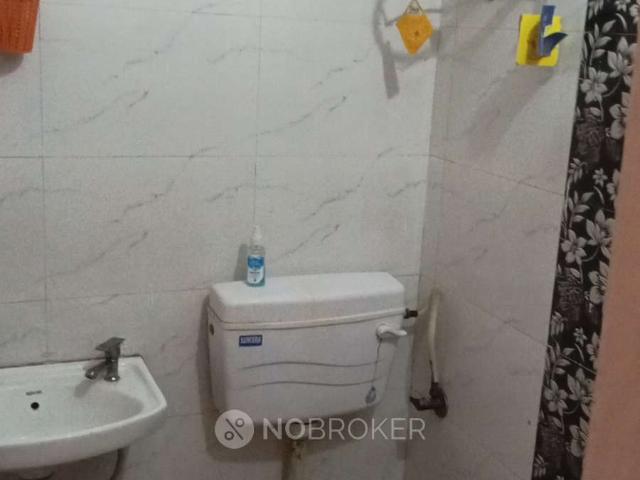 Flat for rent in North West Delhi, Deri