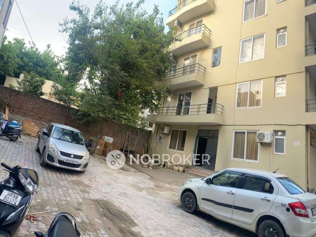 Flat for rent in Hariana
