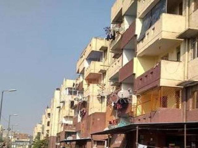 Flat for sale in East Delhi, Deri