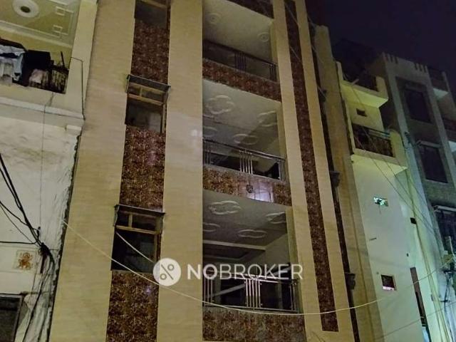 Flat for sale in Shastri Nagar, Delhi