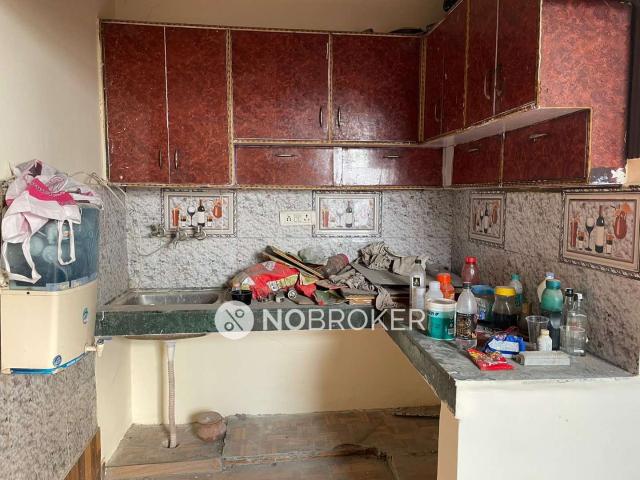 Flat for sale in West Delhi, Deri