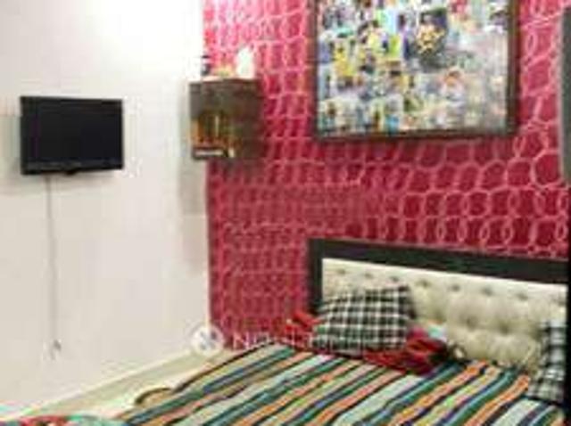 Flat for sale in West Delhi, Deri