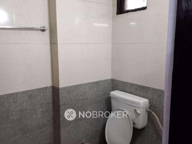 Flat for rent in South Delhi, Deri