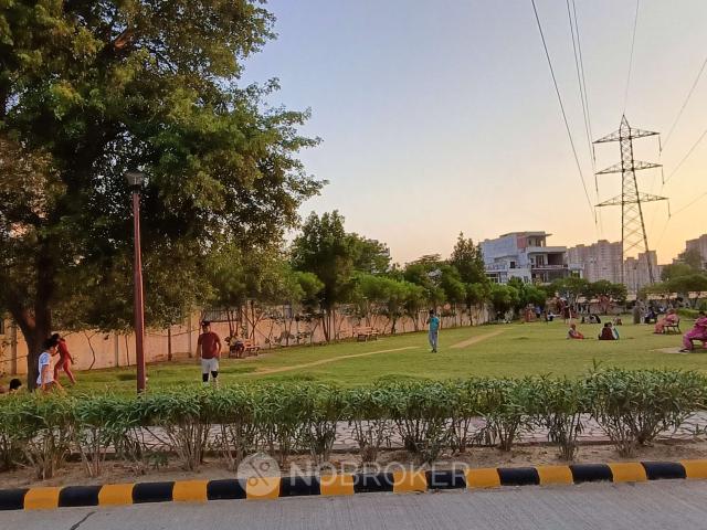 Flat for rent in Hariana