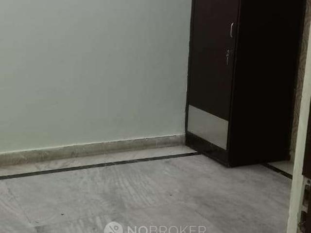 Flat for rent in West Delhi, Deri