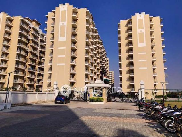Flat for sale in Hariana