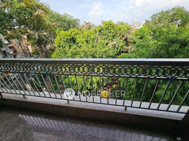 Flat for rent in Deri