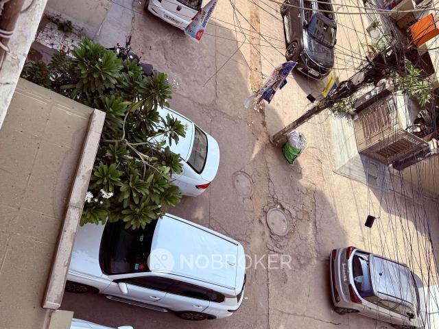 Flat for sale in North West Delhi, Deri