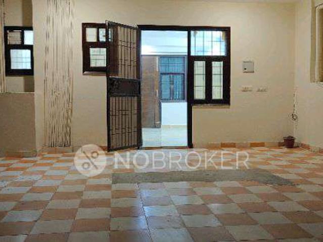 Flat for rent in South Delhi, Deri
