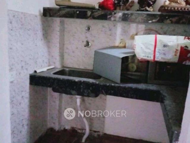 Flat for rent in South Delhi, Deri