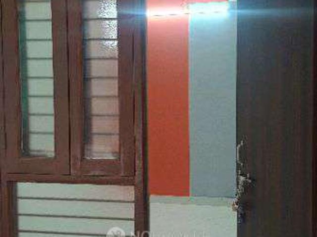 Flat for rent in Kambakashpur, Noida