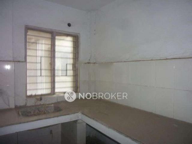 Flat for sale in North Delhi, Deri