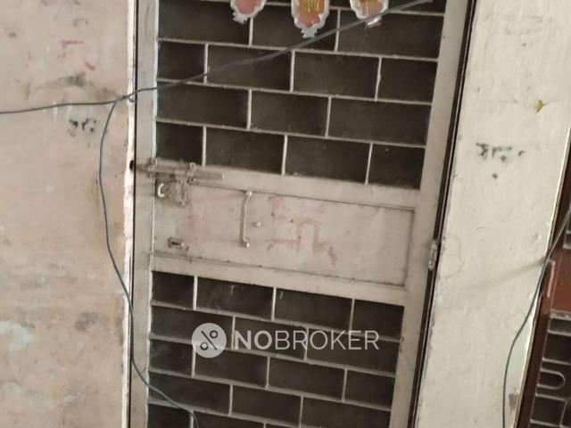 Flat for sale in West Delhi, Deri