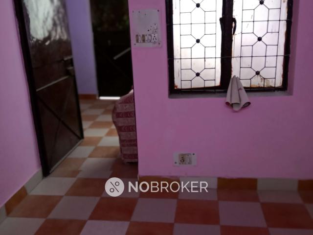 Flat for rent in South Delhi, Deri