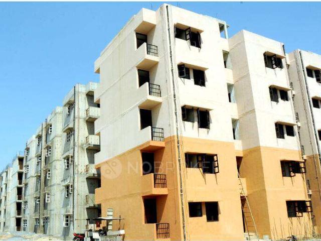 Flat for sale in North West Delhi, Deri