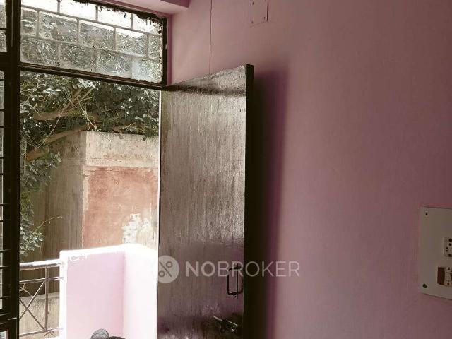 Flat for sale in West Delhi, Deri