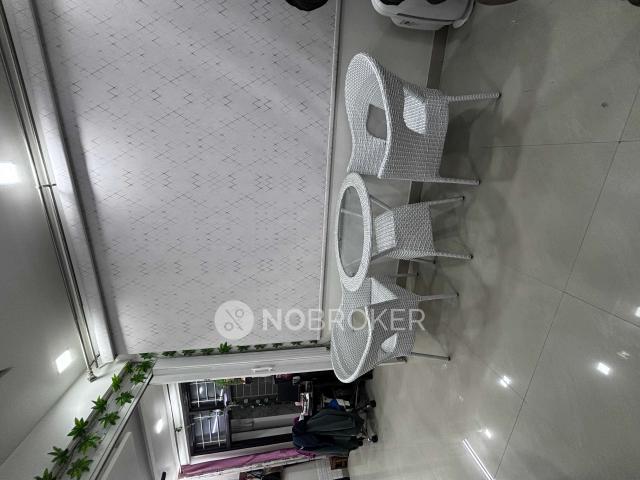 Flat for rent in New Delhi, Delhi