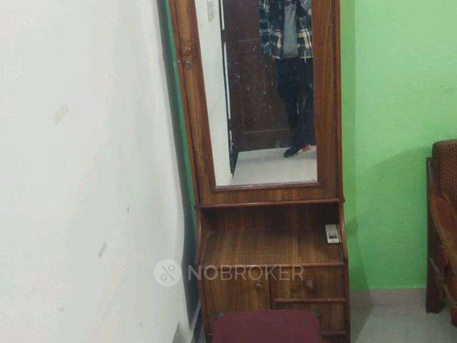 Flat for rent in Deri