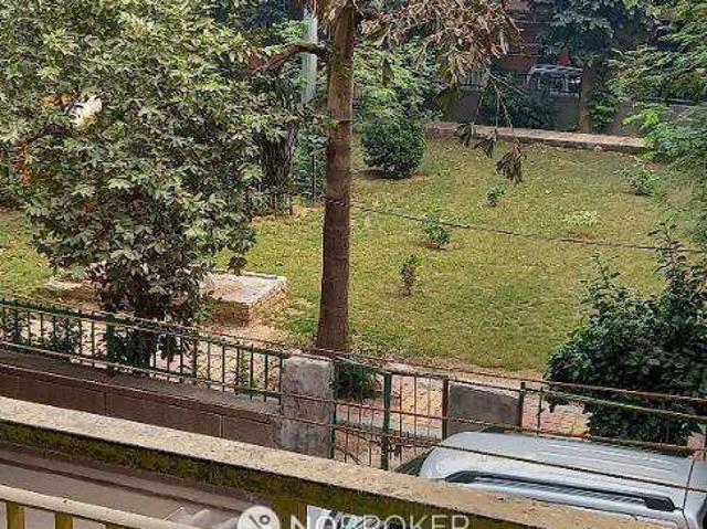 Flat for sale in Mayur Vihar III, Delhi