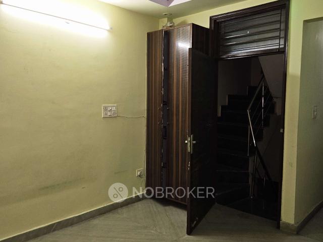 Flat for rent in West Delhi, Deri