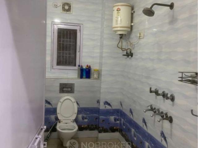 Flat for rent in West Delhi, Deri