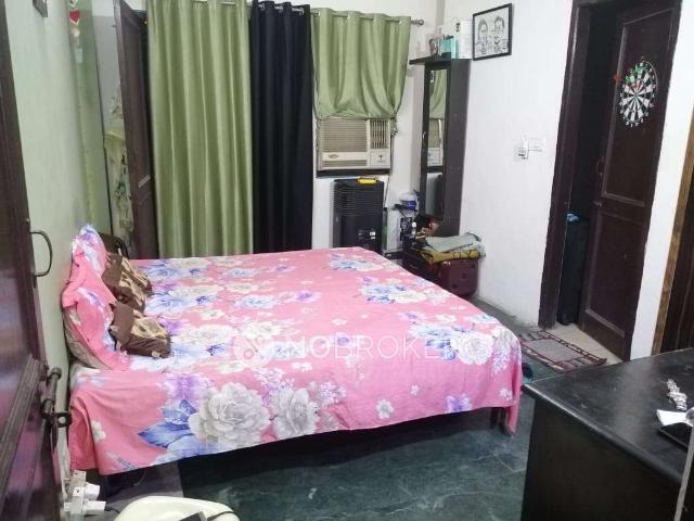 Flat for rent in Deri