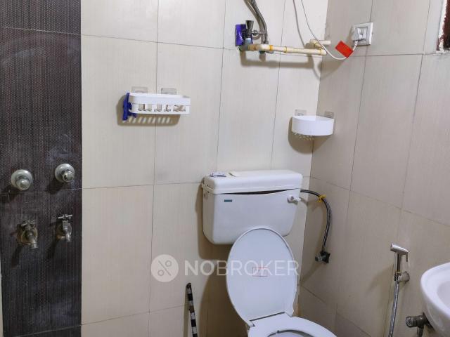 Flat for rent in South Delhi, Deri