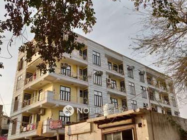 Flat for rent in South Delhi, Deri