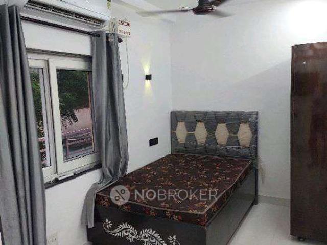 Flat for rent in Deri
