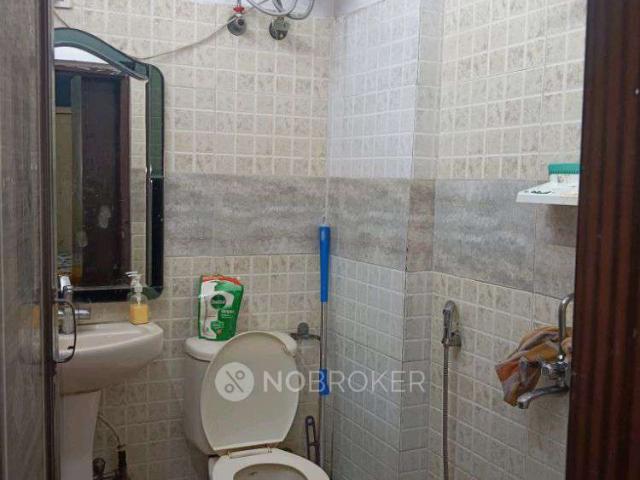 Flat for sale in South Delhi, Deri