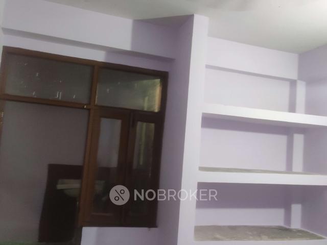 Flat for rent in South Delhi, Deri