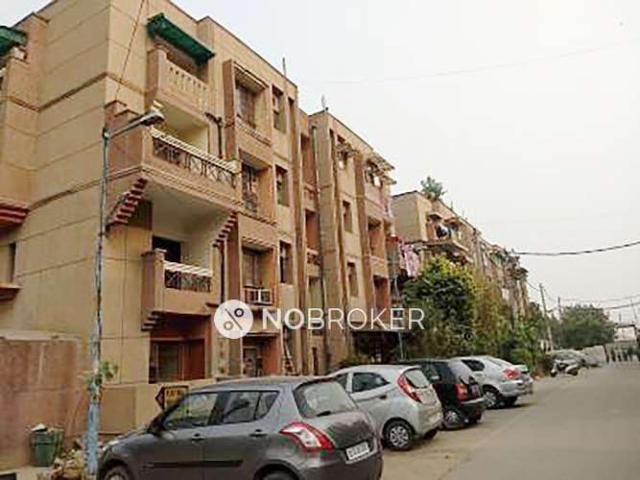 Flat for sale in North West Delhi, Deri