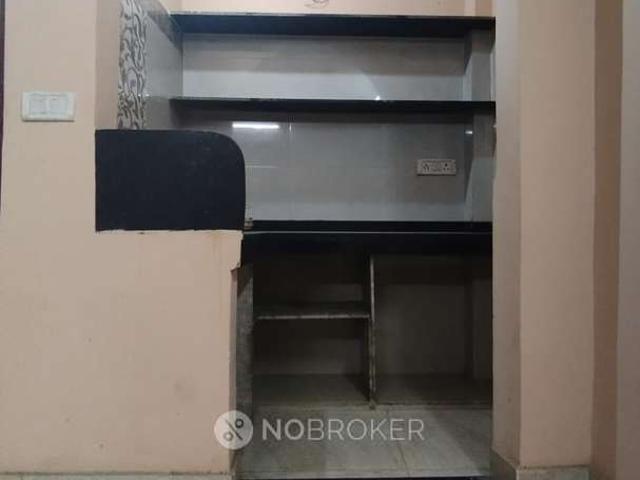 Flat for sale in West Delhi, Deri