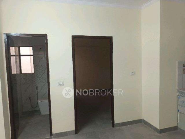 Flat for rent in South Delhi, Deri