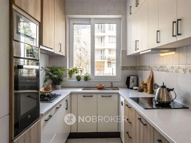 Flat for sale in Vile Parle West, Mumbai