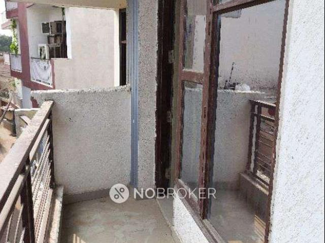 Flat for rent in South Delhi, Deri