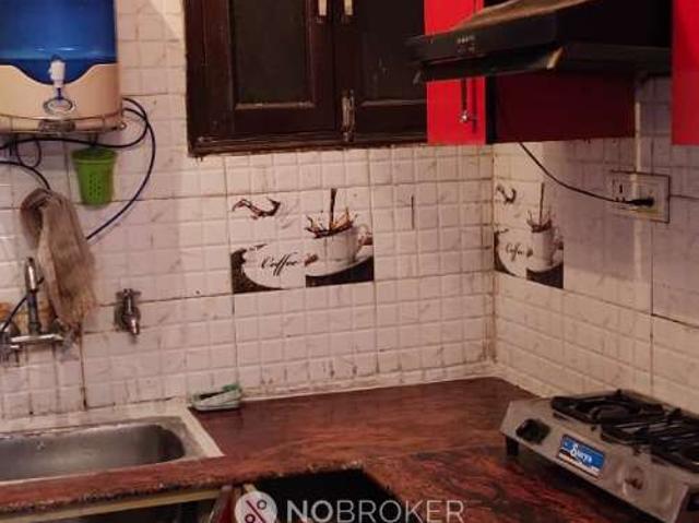 Flat for rent in South Delhi, Deri