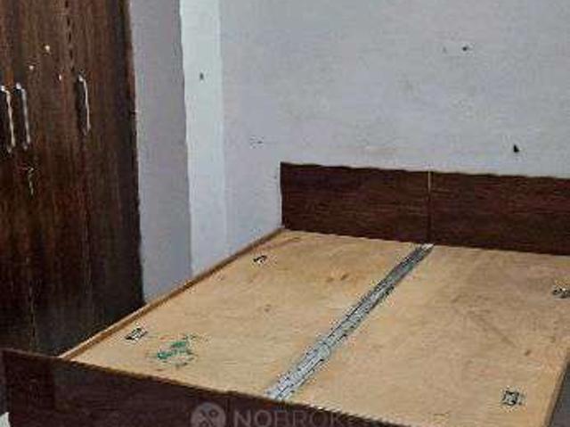 Flat for rent in East Delhi, Deri